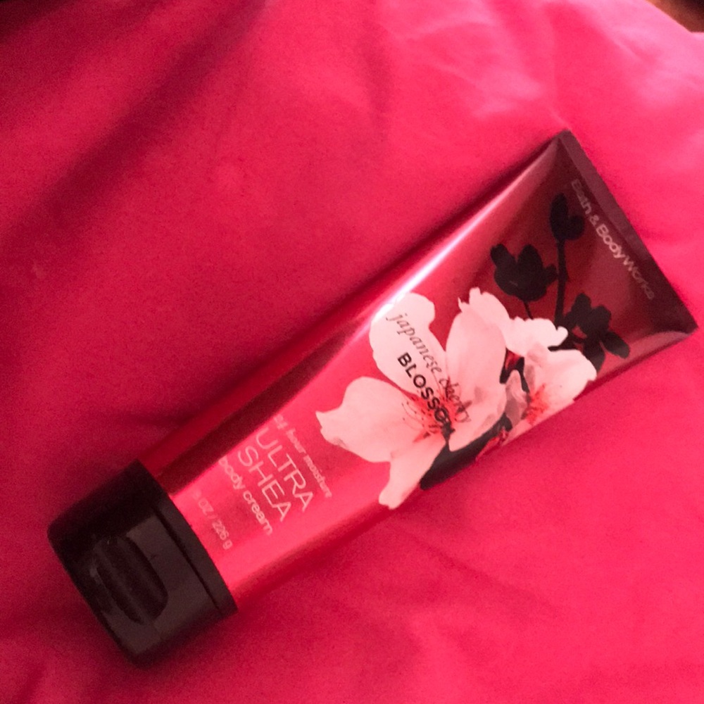 Japanese Cherry Blossom Bath and Bodyworks
